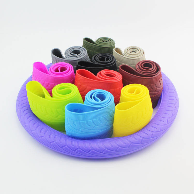 Factory Direct All-Season Universal Anti-Slip Silicone Steering Wheel Cover | Sporty Style | Donggua